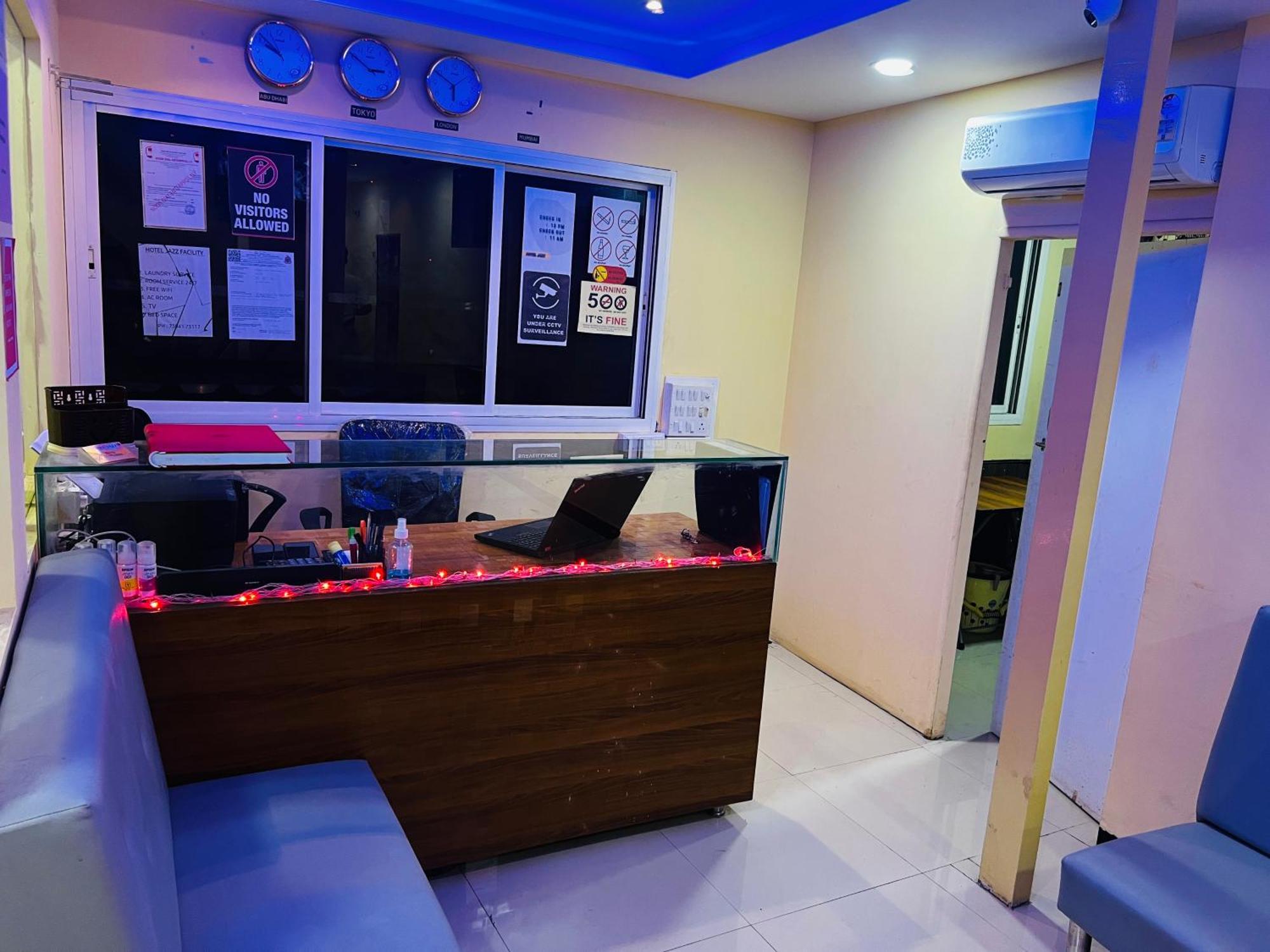 Hotel Jazz & Cabin Stay - Mumbai — Photos 1